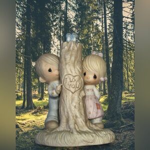 Precious Moments “THEE I LOVE” with box, Vintage 1979, great condition